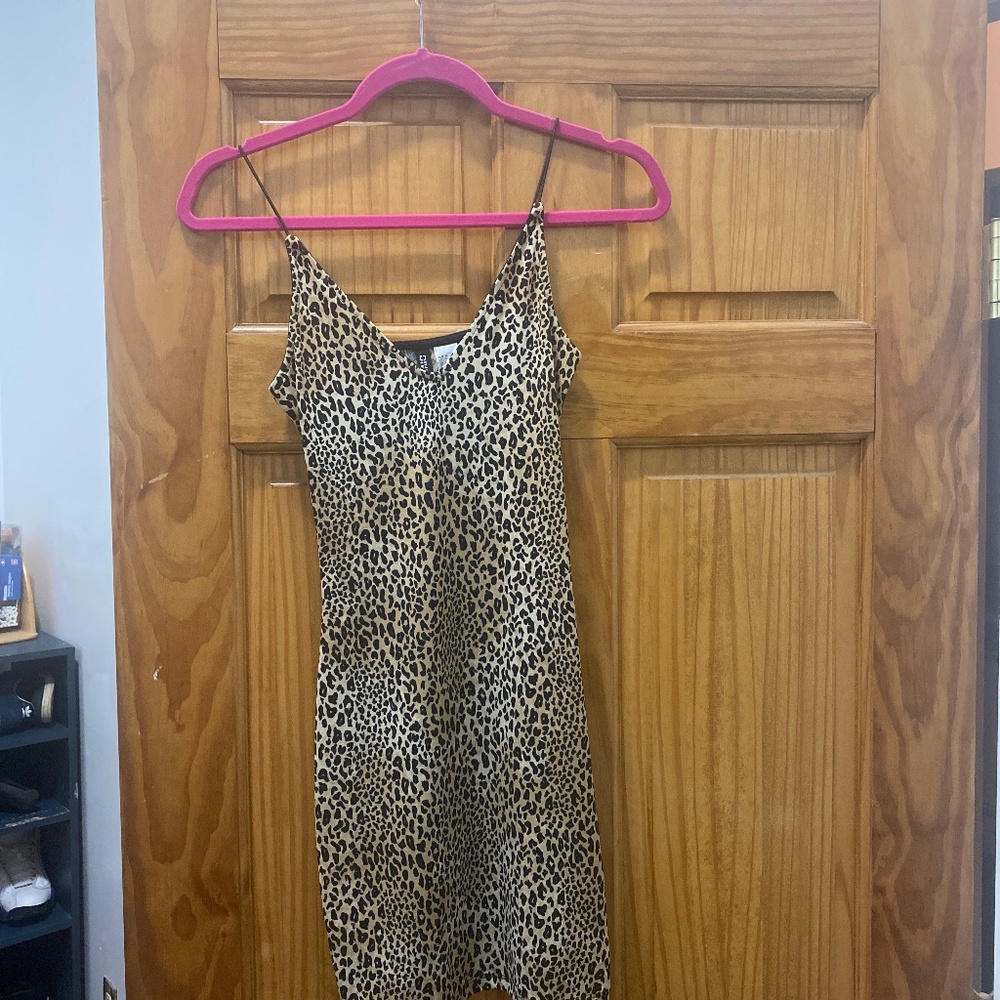Leopard mini dress with give